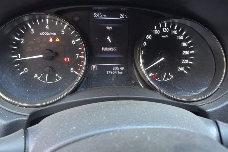 Used Nissan X-Trail 2017 2.0L CVT Comfort Edition 2WD Odometer Close Up