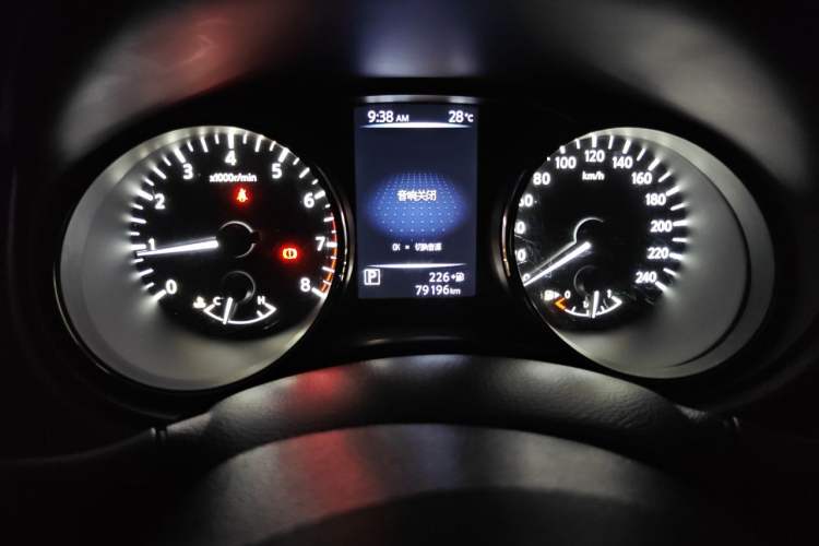 Used Nissan X-Trail 2017 2.0L CVT Comfort Edition 2WD Odometer Close Up