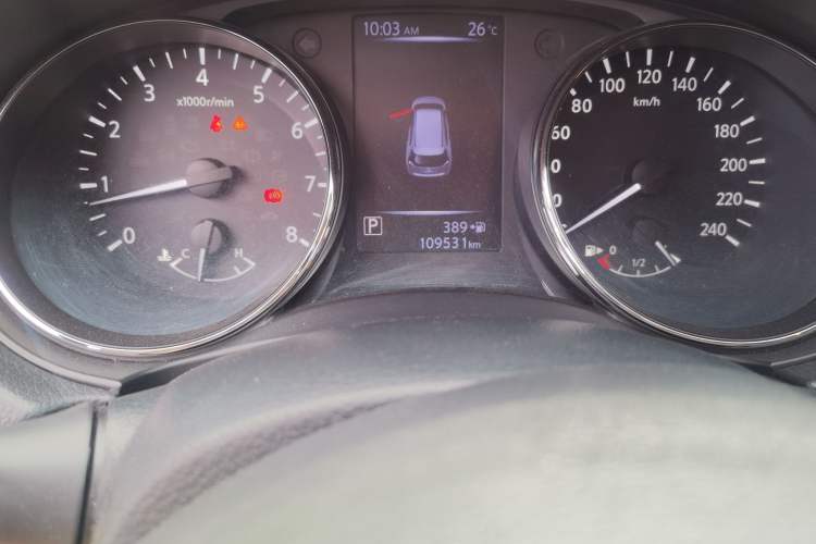 Used Nissan X-Trail 2017 2.0L CVT Smart Enjoyment Version 2WD Odometer Close Up