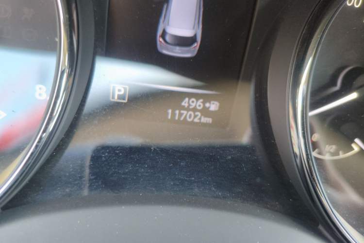 Used Nissan X-Trail 2017 2.0L CVT Comfort Edition 2WD Odometer Close Up