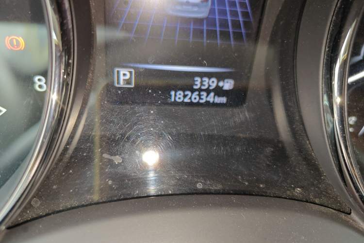 Used Nissan X-Trail 2017 2.0L CVT Comfort Edition 2WD Odometer Close Up