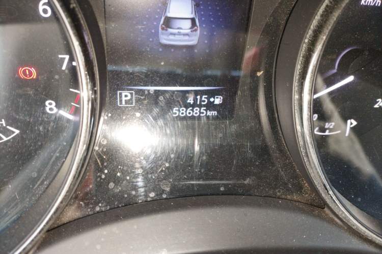 Used Nissan X-Trail 2017 2.0L CVT Comfort Edition 2WD Odometer Close Up