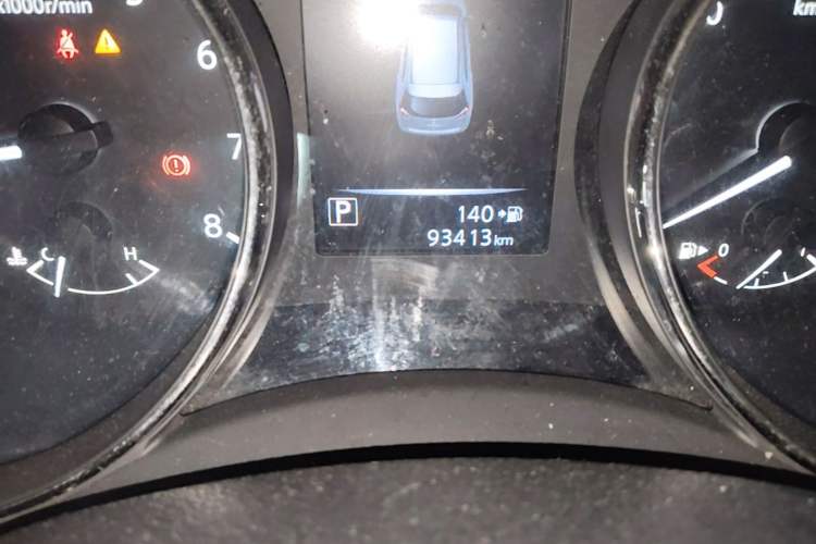 Used Nissan X-Trail 2017 2.0L CVT Comfort Edition 2WD Odometer Close Up