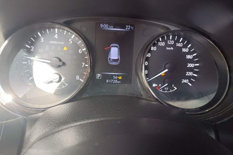 Used Nissan X-Trail 2017 2.5L CVT Luxury Edition 4WD Odometer Close Up