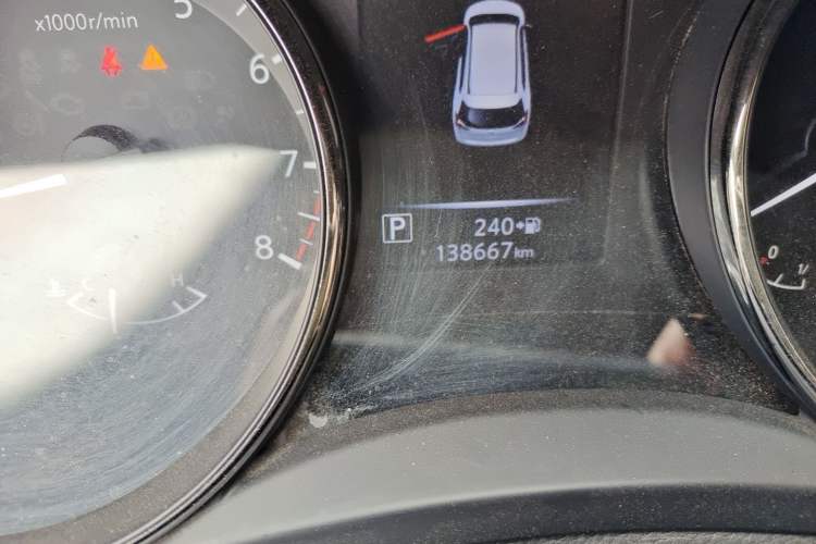 Used Nissan X-Trail 2017 2.5L CVT Luxury Edition 4WD Odometer Close Up