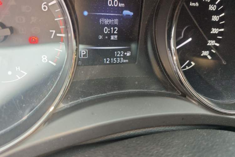 Used Nissan X-Trail 2017 2.0L CVT Comfort Edition 2WD Odometer Close Up