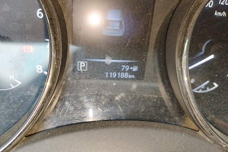 Used Nissan X-Trail 2017 2.0L CVT Comfort Edition 2WD Odometer Close Up