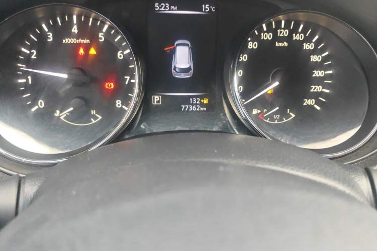 Used Nissan X-Trail 2017 2.0L CVT Comfort Edition 2WD Odometer Close Up