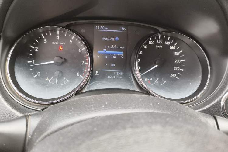 Used Nissan X-Trail 2017 2.0L CVT Comfort Edition 2WD Odometer Close Up