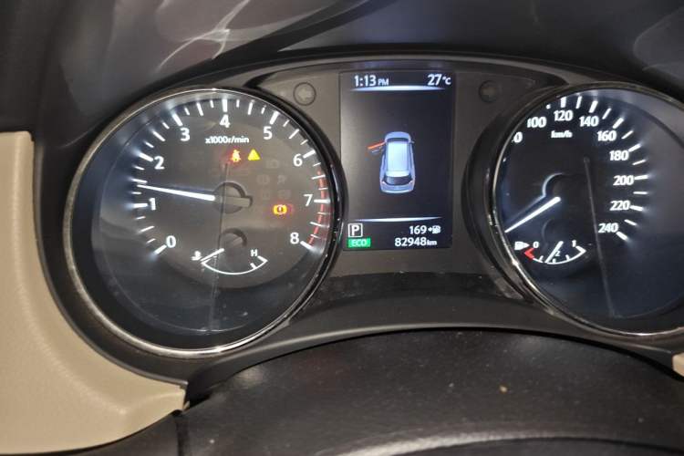 Used Nissan X-Trail 2017 2.0L CVT Comfort Edition 2WD Odometer Close Up