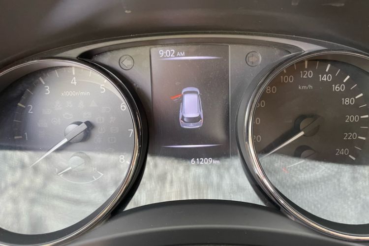 Used Nissan X-Trail 2017 2.0L CVT Comfort Edition 2WD Odometer Close Up