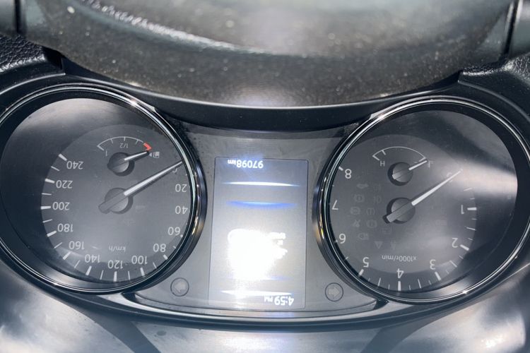 Used Nissan X-Trail 2017 2.0L CVT Comfort Edition 2WD Odometer Close Up