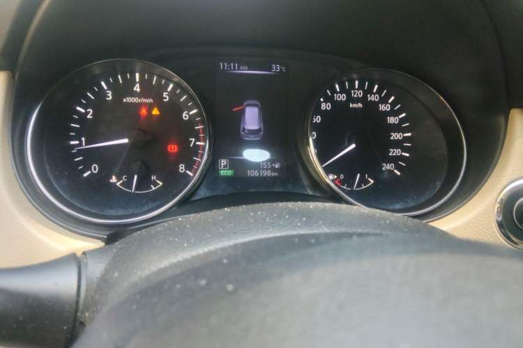 Used Nissan X-Trail 2017 2.0L CVT Comfort Edition 2WD Odometer Close Up