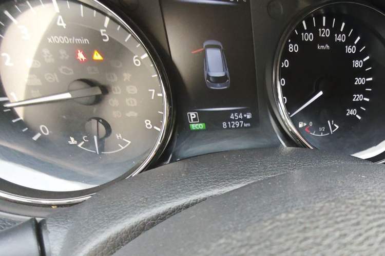 Used Nissan X-Trail 2017 2.0L CVT Comfort Edition 2WD Odometer Close Up