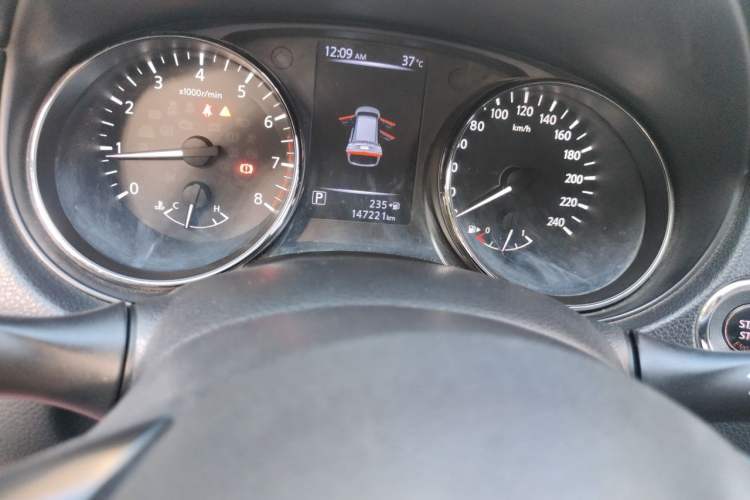 Used Nissan X-Trail 2017 2.0L CVT Comfort Edition 2WD Odometer Close Up