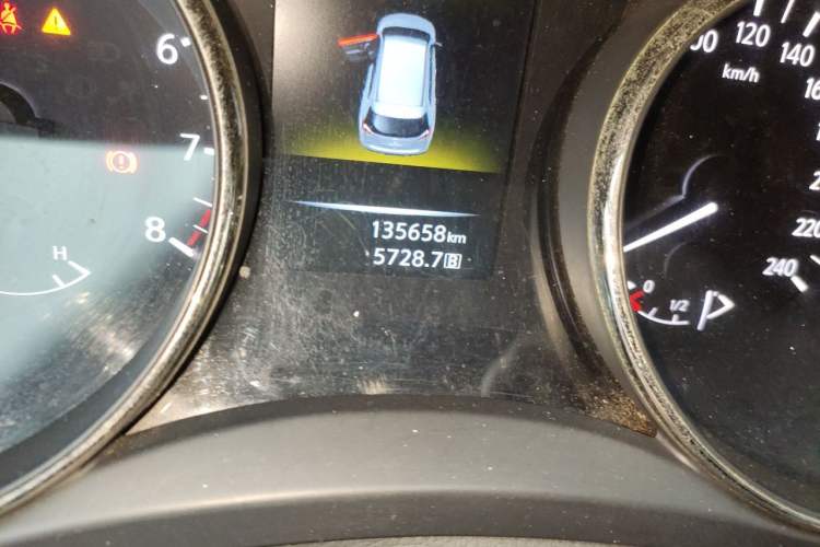 Used Nissan X-Trail 2017 2.0L Manual Classic Edition 2WD Odometer Close Up