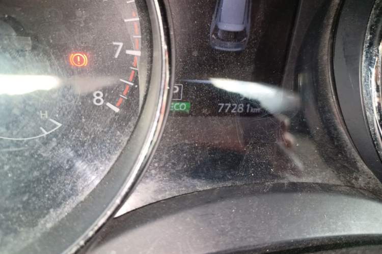 Used Nissan X-Trail 2017 2.0L CVT Comfort Edition 2WD Odometer Close Up