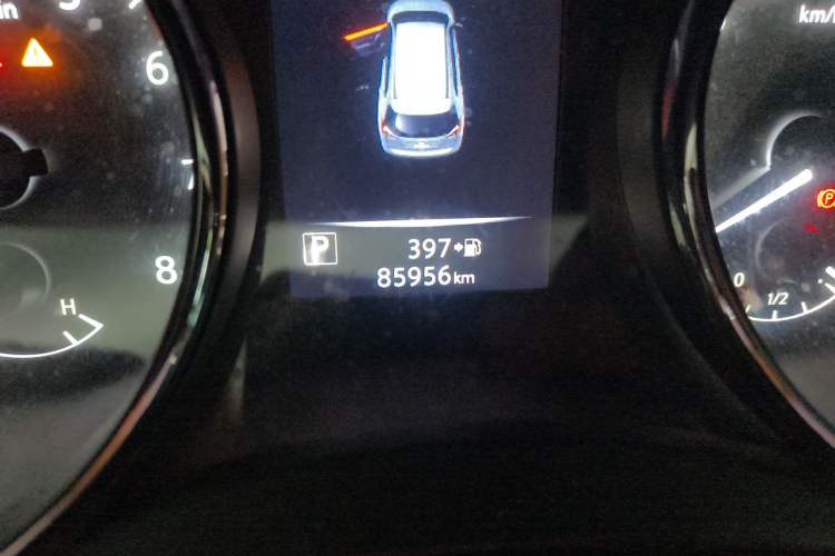 Used Nissan X-Trail 2017 2.5L CVT Ultimate Edition 4WD Odometer Close Up