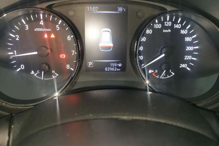 Used Nissan X-Trail 2017 2.0L CVT Comfort Edition 2WD Odometer Close Up