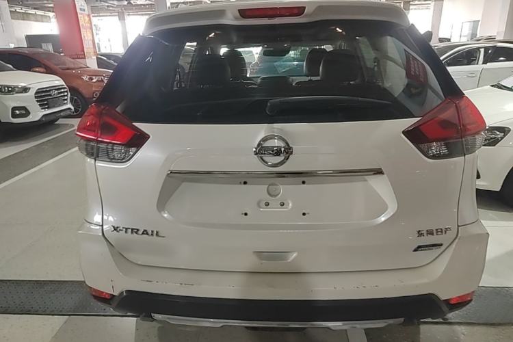 Used Nissan X-Trail 2017 2.5L CVT Luxury Edition 4WD Rear