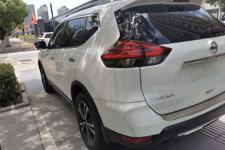 Used Nissan X-Trail 2017 2.5L CVT Luxury Edition 4WD Rear Left 45 Deg