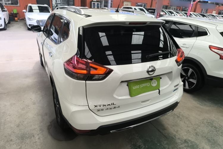 Used Nissan X-Trail 2017 2.5L CVT Luxury Edition 4WD Rear Left 45 Deg