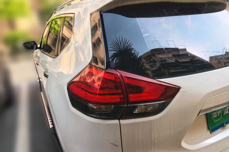 Used Nissan X-Trail 2017 2.0L CVT Comfort Edition 2WD Rear Left 45 Deg