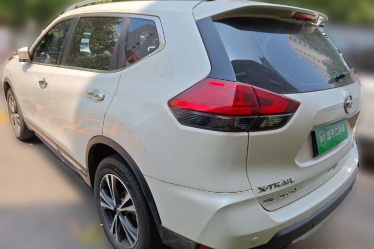 Used Nissan X-Trail 2017 2.5L CVT Luxury Edition 4WD Rear Left 45 Deg
