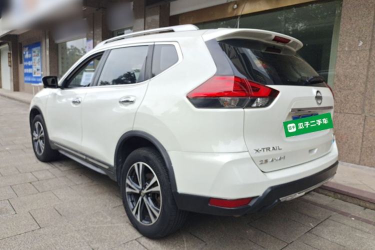 Used Nissan X-Trail 2017 2.5L CVT Luxury Edition 4WD Rear Left 45 Deg