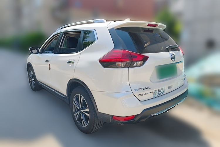 Used Nissan X-Trail 2017 2.5L CVT Leading Edition 4WD Rear Left 45 Deg