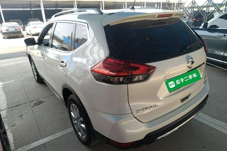 Used Nissan X-Trail 2017 2.0L CVT 7-Seater Comfort Edition 2WD Rear Left 45 Deg