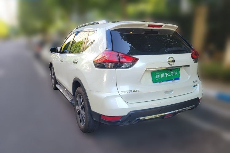 Used Nissan X-Trail 2017 2.5L CVT Leading Edition 4WD Rear Left 45 Deg