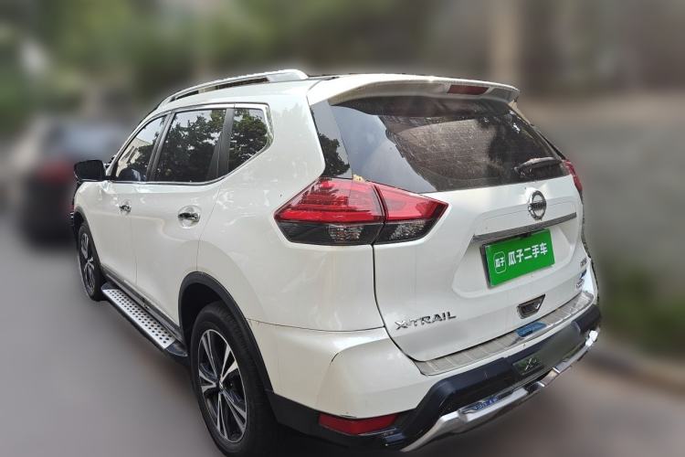 Used Nissan X-Trail 2017 2.5L CVT Luxury Edition 4WD Rear Left 45 Deg