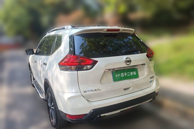 Used Nissan X-Trail 2017 2.5L CVT Luxury Edition 4WD Rear Left 45 Deg