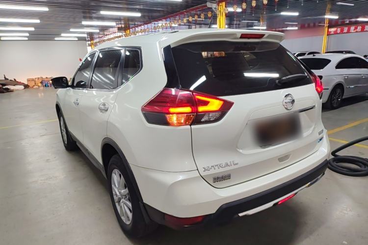 Used Nissan X-Trail 2017 2.0L CVT Comfort Edition 2WD Rear Left 45 Deg