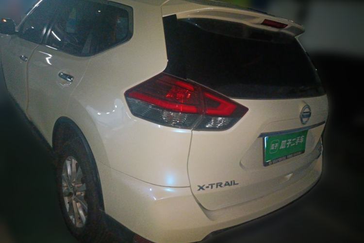 Used Nissan X-Trail 2017 2.0L CVT Comfort Edition 2WD Rear Left 45 Deg