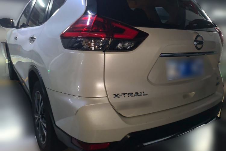 Used Nissan X-Trail 2017 2.5L CVT 7-Seater Leading Edition 4WD Rear Left 45 Deg