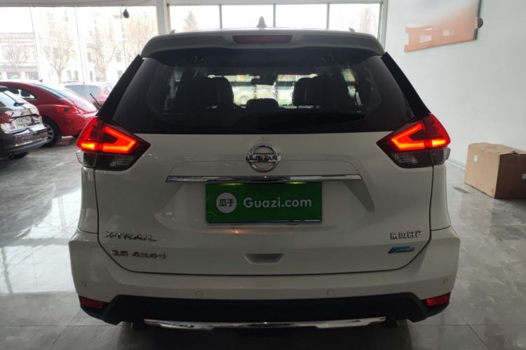 Used Nissan X-Trail 2017 2.5L CVT Luxury Edition 4WD Rear