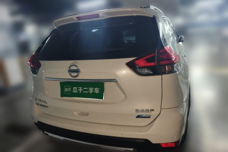Used Nissan X-Trail 2017 2.5L CVT Luxury Edition 4WD Rear