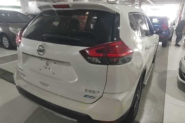 Used Nissan X-Trail 2017 2.5L CVT Luxury Edition 4WD Rear Right 45 Deg