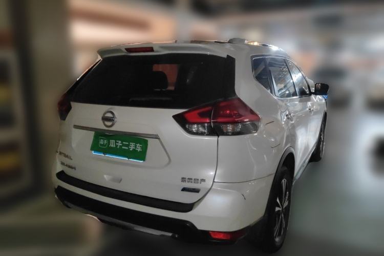 Used Nissan X-Trail 2017 2.5L CVT Luxury Edition 4WD Rear Right 45 Deg