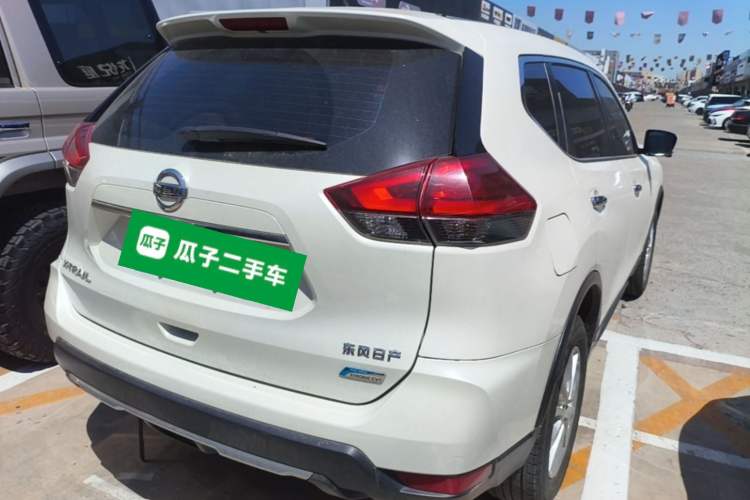 Used Nissan X-Trail 2017 2.0L CVT Comfort Edition 2WD Rear Right 45 Deg
