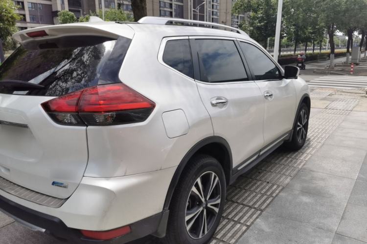 Used Nissan X-Trail 2017 2.5L CVT Luxury Edition 4WD Rear Right 45 Deg