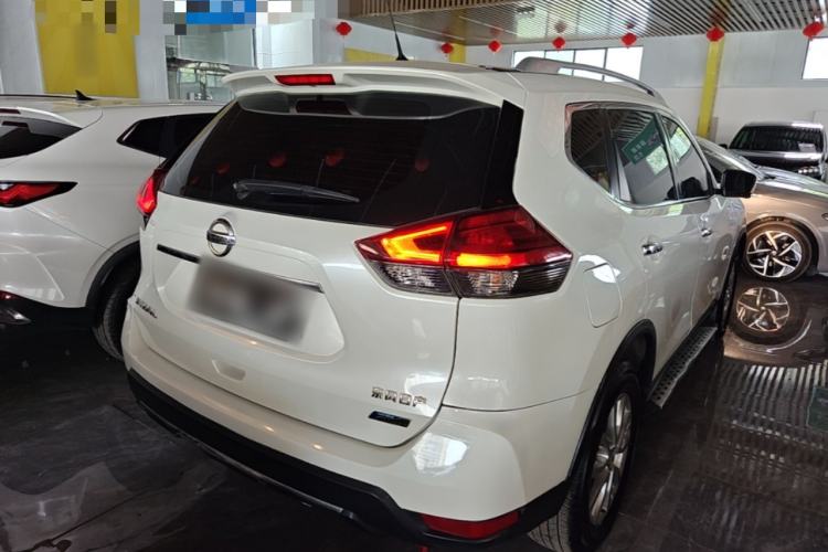Used Nissan X-Trail 2017 2.0L CVT Comfort Edition 2WD Rear Right 45 Deg