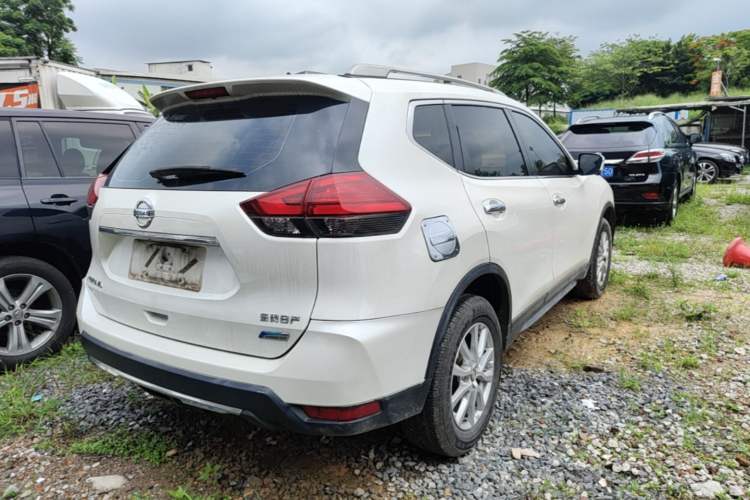 Used Nissan X-Trail 2017 2.0L CVT Comfort Edition 2WD Rear Right 45 Deg