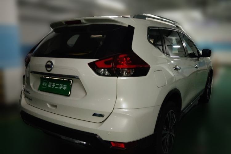 Used Nissan X-Trail 2017 2.5L CVT Luxury Edition 4WD Rear Right 45 Deg
