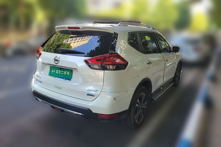 Used Nissan X-Trail 2017 2.5L CVT Leading Edition 4WD Rear Right 45 Deg