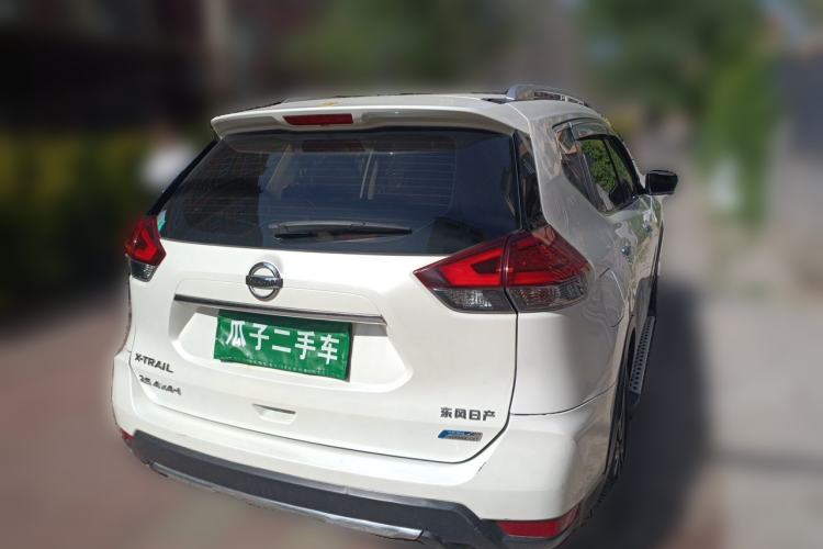 Used Nissan X-Trail 2017 2.5L CVT Luxury Edition 4WD Rear Right 45 Deg