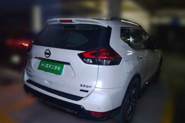 Used Nissan X-Trail 2017 2.5L CVT Luxury Edition 4WD Rear Right 45 Deg