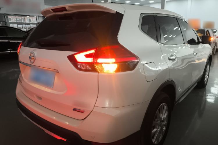 Used Nissan X-Trail 2017 2.0L CVT Comfort Edition 2WD Rear Right 45 Deg